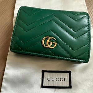 $520 Gucci Marmont Green Leather Wallet